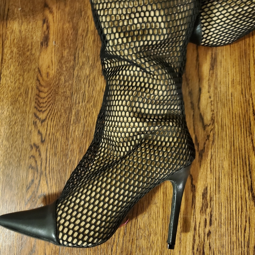 Boots - Picture 2 of 3